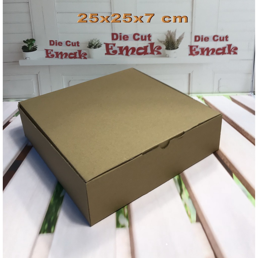 

kardus uk.25x25x7 cm kotak box karton Die Cut