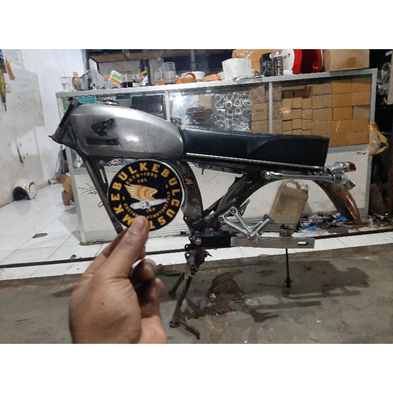 Baju cb set / tangki cb jok cb ekor cb slebor cb125 v80 sein cb paket hemat cb