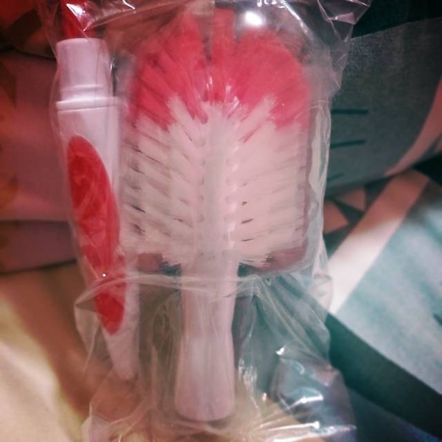 Tommee Tippee 2 in 1 Bottle and Teat Brush Sikat Botol Pembersih Botol dan Dot Bayi BPA