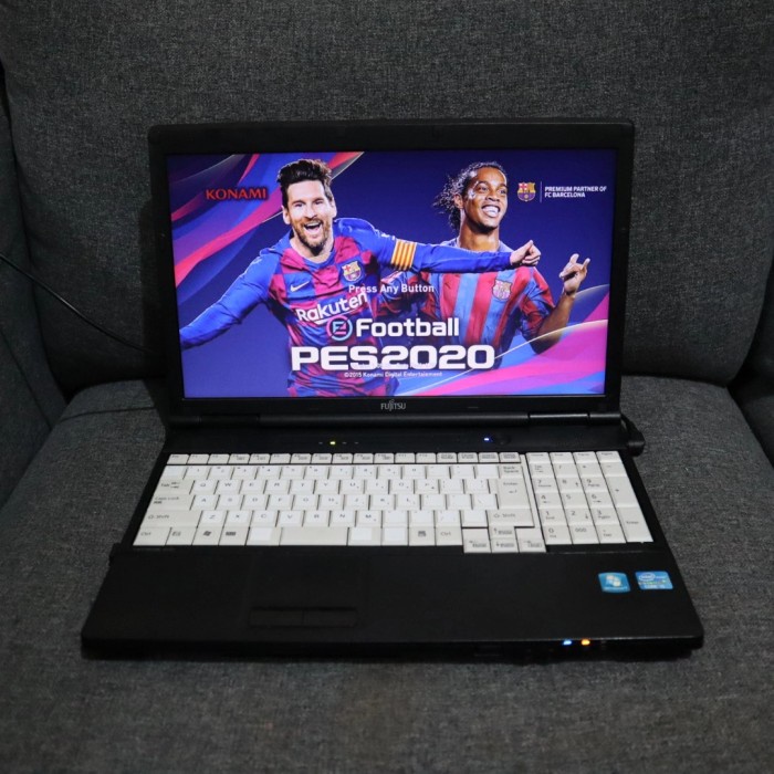 core i5 gen3 / 8gb ram /ssd 240gb / Fujitsu Lifebook A572/E / Laptop MADE IN JAPAN
