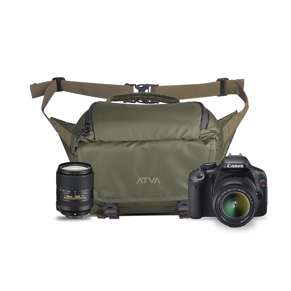 ZOOM 2 PRO OLIVE GREEN ORIGINAL x ATVA Tas Kamera Selempang Hijau Pria Wanita Unisex Slingbag Lensa DSLR Mirrorless Tripod Sling Bag Camera Multifungsi Casual Camera Shoulder Bag Premium Waterproof Shoulderbag Tas Kamera Slempang Bahu Anti Air Branded