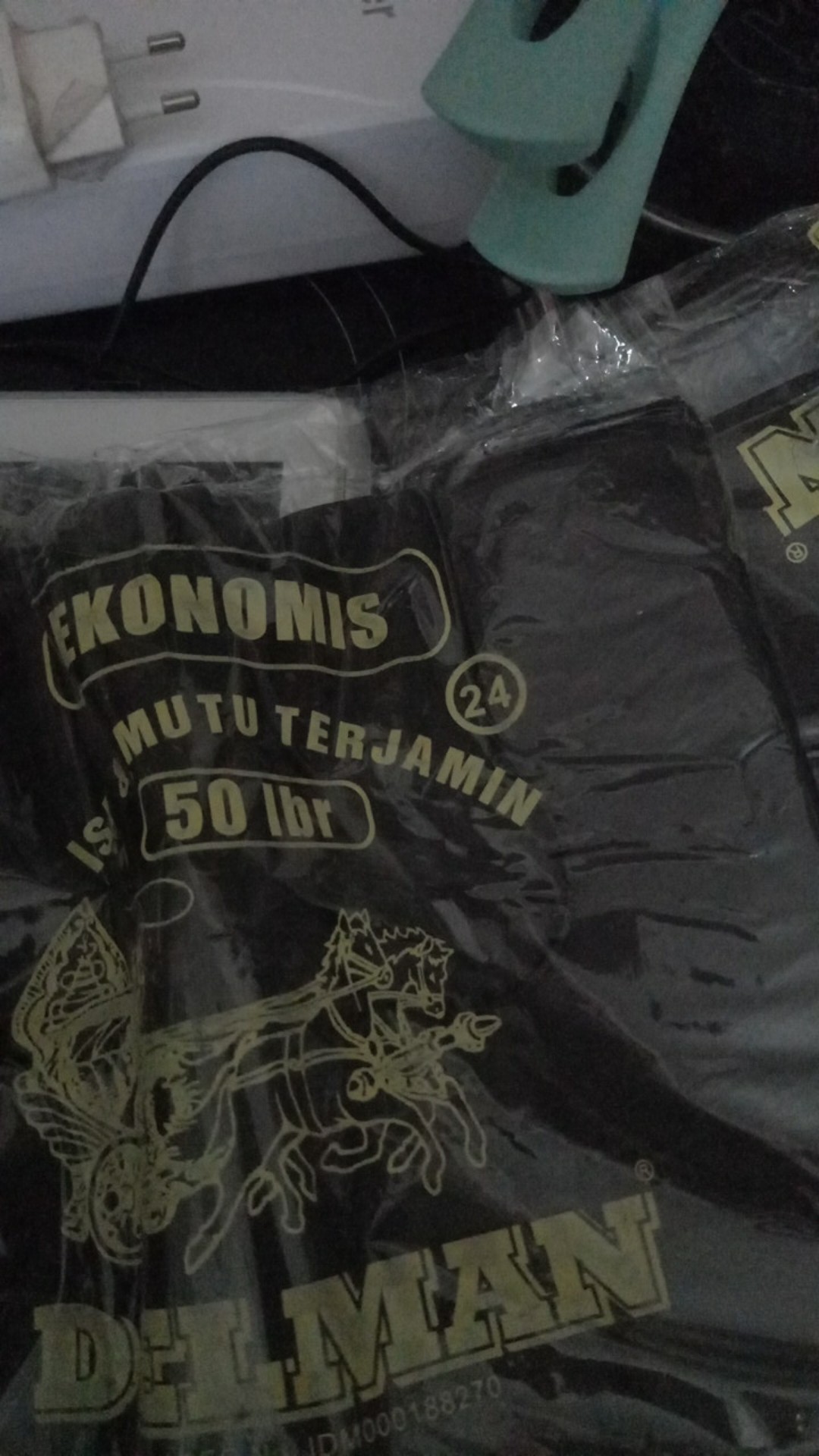 Kantong Plastik Hd Delman Hitam Ekonomis Ukuran 28