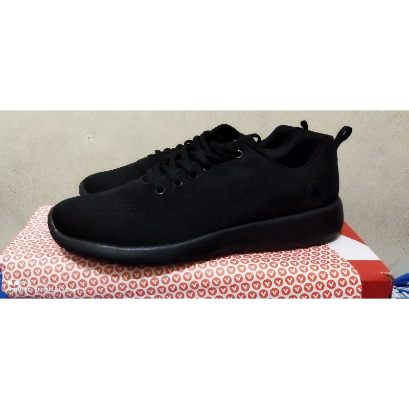 Sepatu airwalk jayden full black uk 8 (42) ASLI