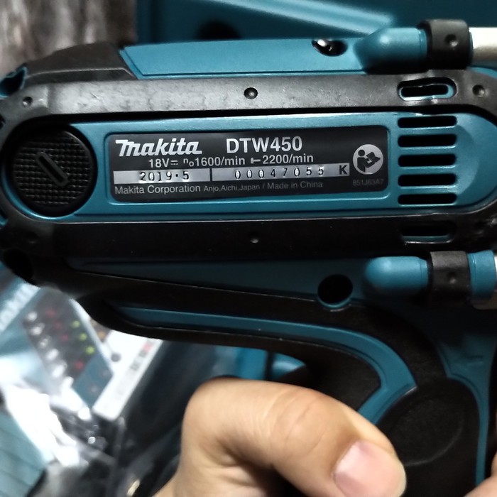 Termurah Mesin Cordless Impact Wrench Makita DTW450RME / Impact Makita DTW 450 Original