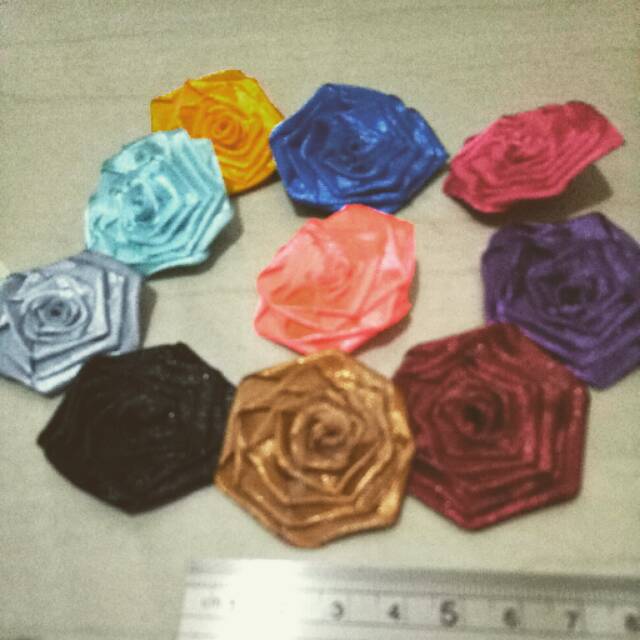 

Rose satin souvenir