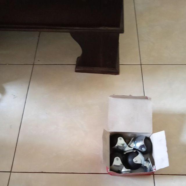 Roda Caster Bulat Bola Karet Lemari Bufet Kursi Hidup Putar 2 50mm