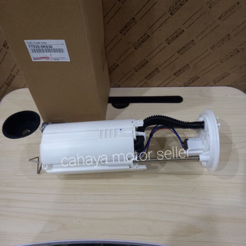 pompa bensin fuel pump assy komplit toyota kijang innova lama  oem