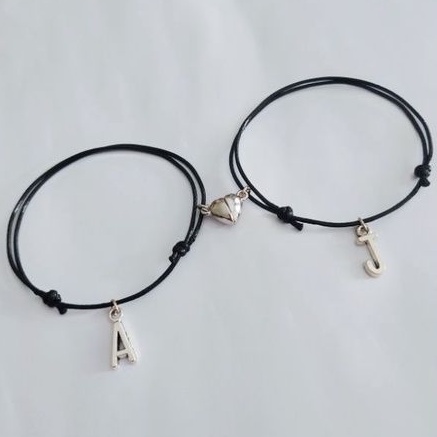 Gelang Inisial Couple Magnet (sepasang)