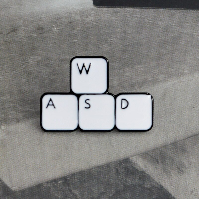 Bros Pin Enamel Bentuk Keyboard Komputer WASD Untuk Hadiah