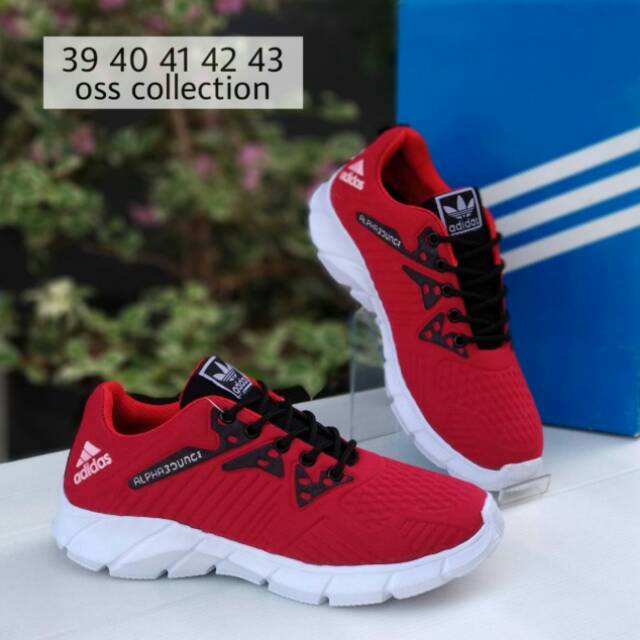 Sepatu sport C006