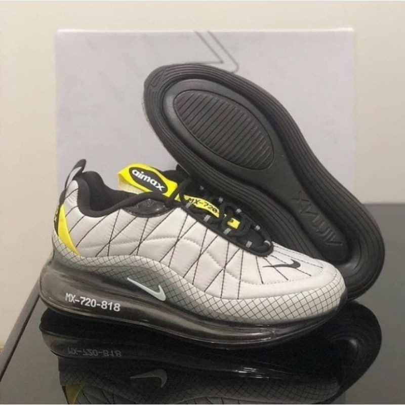 Nike Airmax 720 - 818