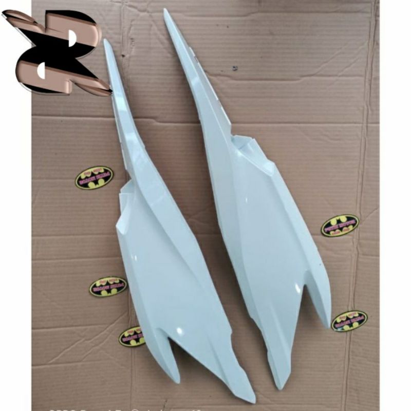 BODY BELAKANG VARIO 125 FI OLD