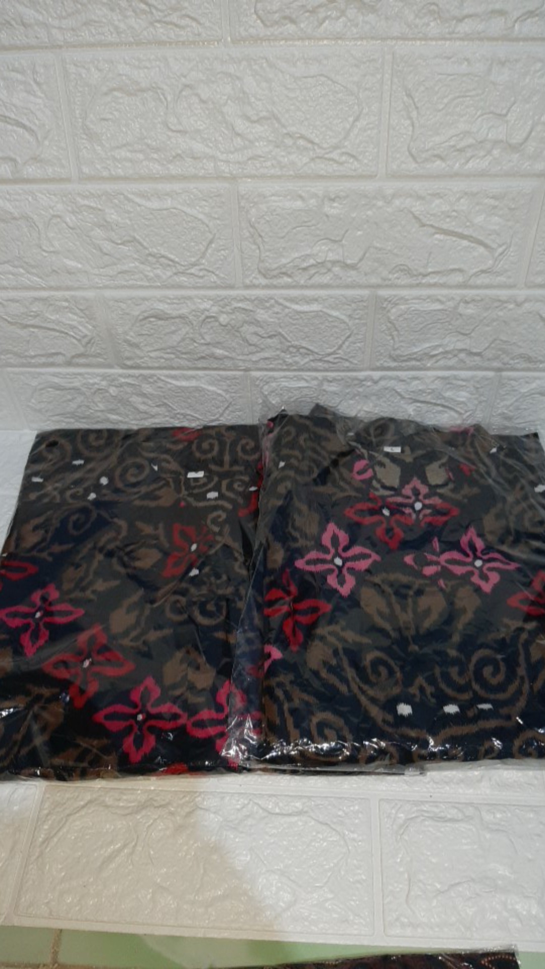 Batik Kalongan | Couple Batik Seragam Kantor Best Seller Terlaris