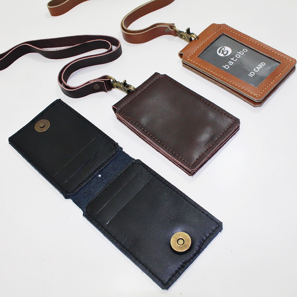 

Gantungan ID Card Holder Pria Kulit Sapi Model Gantung Name Tag B001530 Batobo Free Box