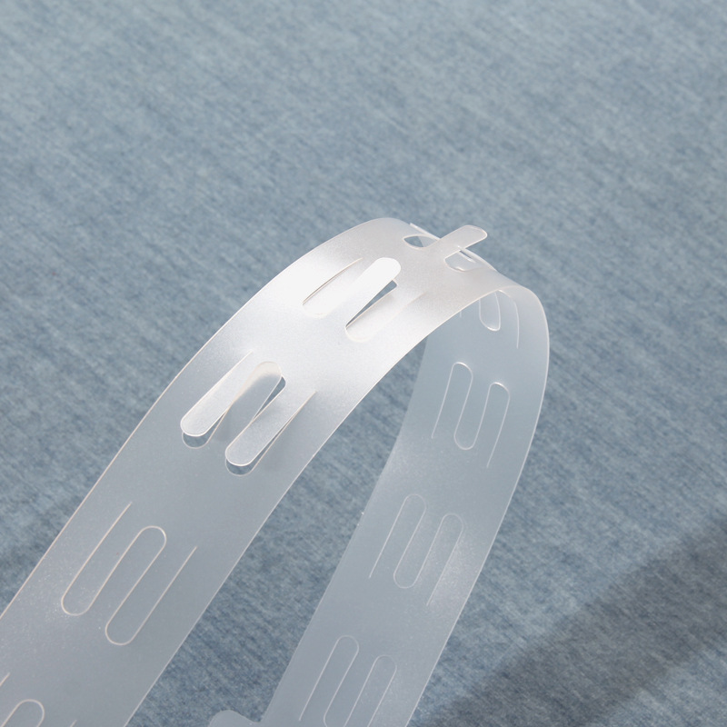 1Pc Pvc Injection Plastic Food Supermarket Hanging Strip / Balloon Connect Chain Tape Strip /Transparent Hanging Strip