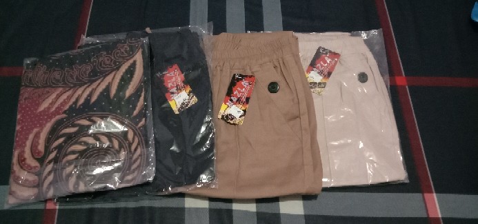 Maura Couple - Sania Ruffle Batik Couple