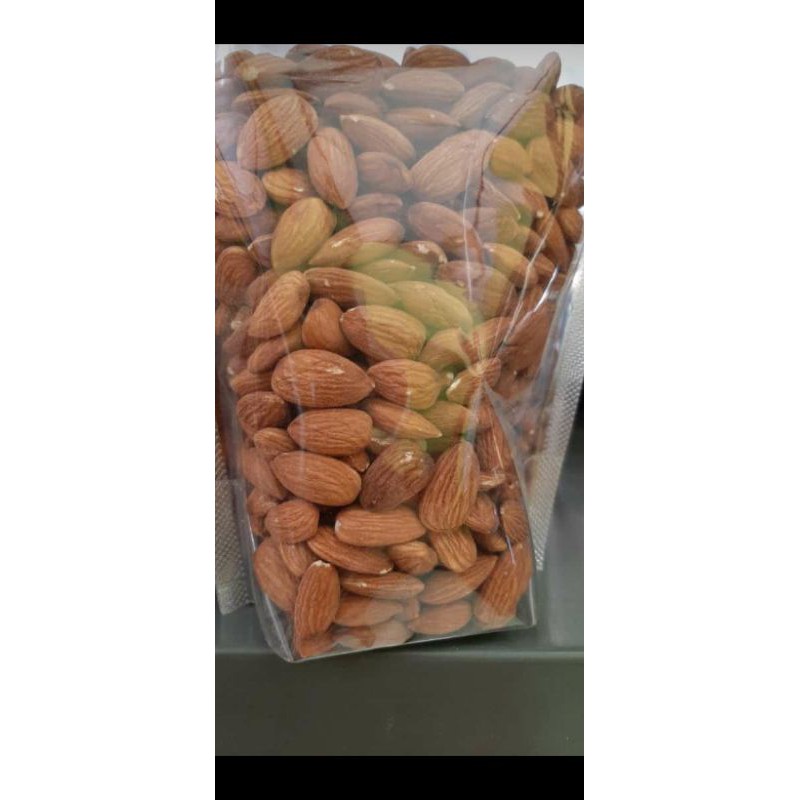 

kacang almond kupas 250gr
