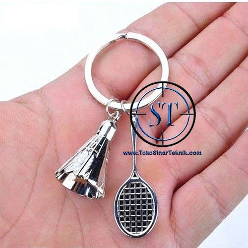 Keychain Gantungan Kunci Bentuk Raket dan Kok Badminton Bulutangkis Bahan Stainless Steel Set Kado Hobi Souvenir