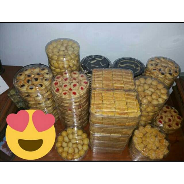 

Aneka kue kukis lebaran