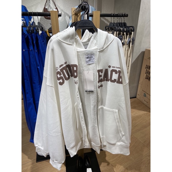 (keep) BERSHKA printed oversize plush hoodie sunbeach size S (jaket, jacket, hoodie)