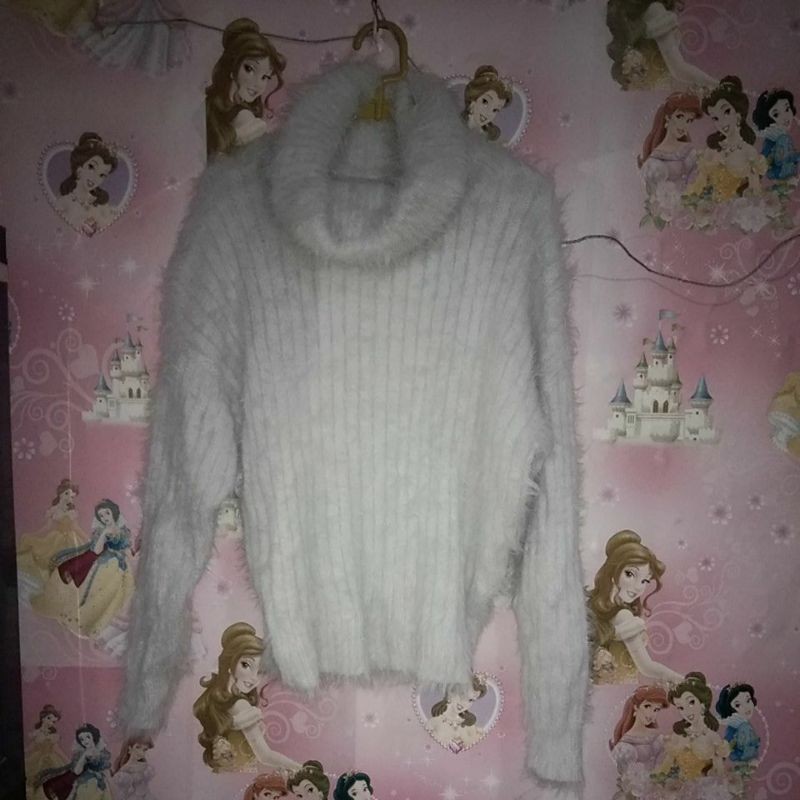 sweater bulu brand INGNI