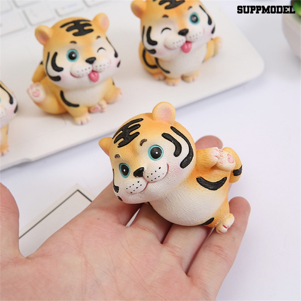 Suppmodel Miniatur Patung Harimau Kartun Bahan Resin Untuk Dekorasi Mobil