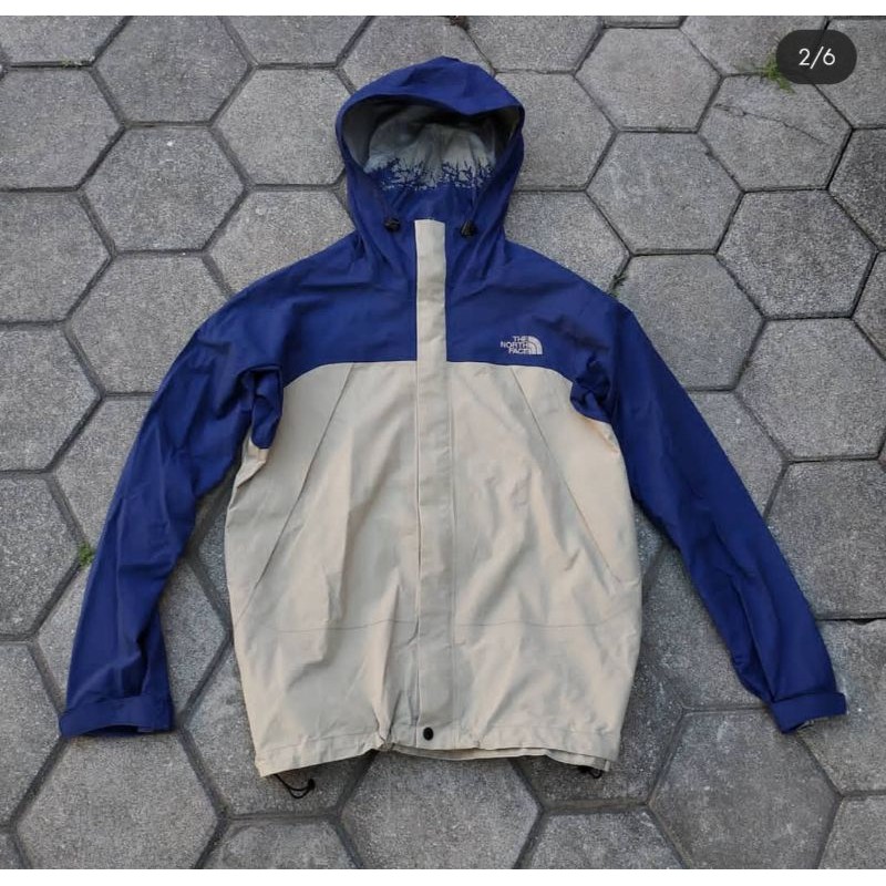 Jaket outdoor TNF