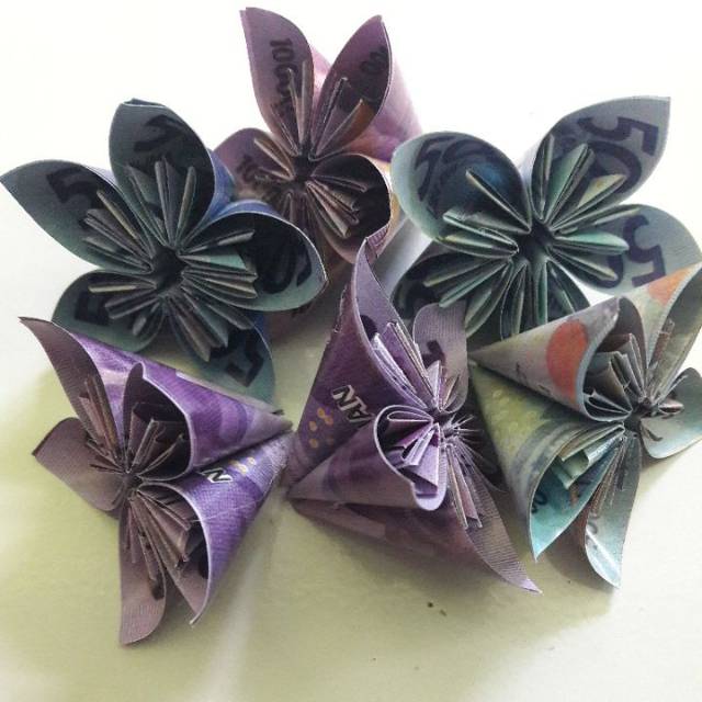 

BUNGA UANG / ORIGAMI UANG UNTUK MAHAR