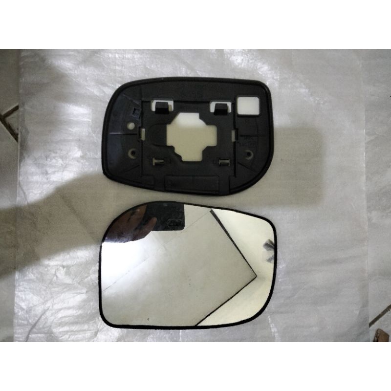 kaca spion Yaris/ Vios/limo tahun 2007-2012