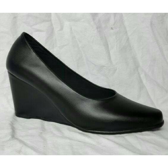 Sepatu Wanita / Wedges / Sepatu Cibaduyut / Sepatu Kerja
