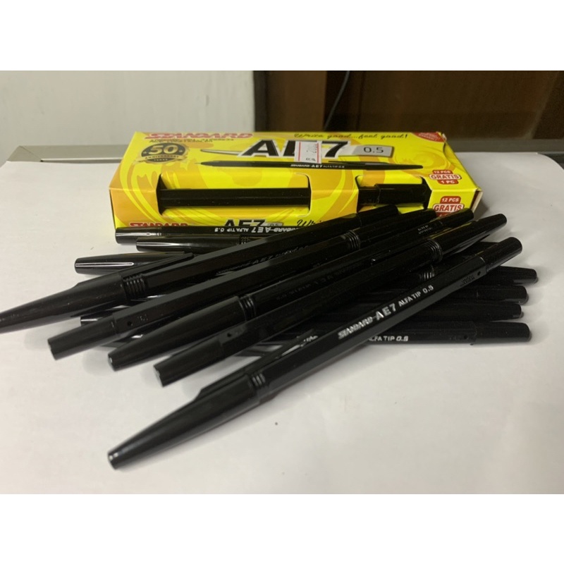 

Bolpoin standard AE 7 hitam biru merah