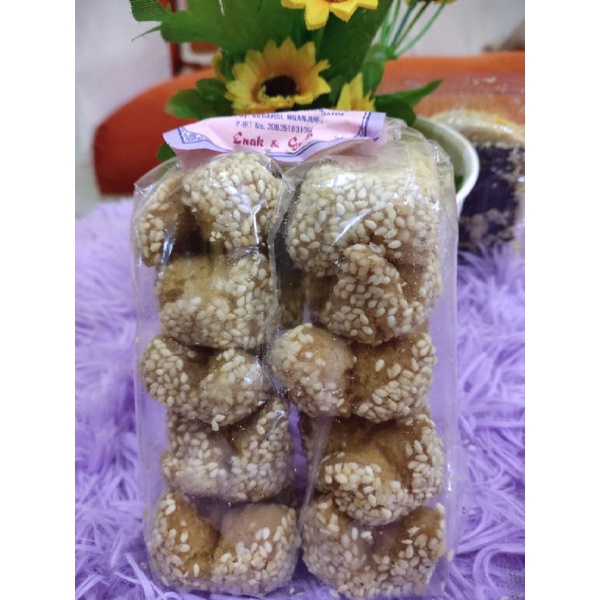 

Onde Onde Ketawa isi 10 Biji