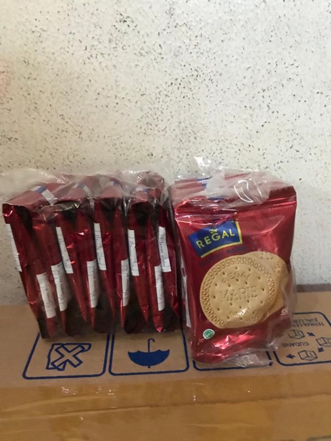 Regal Biskuit Marie renceng 12gr x 10 pcs. 12 gram