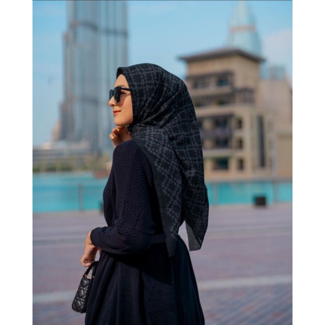 Hazel Monogram Heaven lights