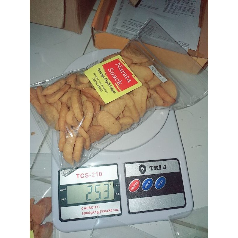 

BIJI KETAPANG UKURAN ± 250 Gram