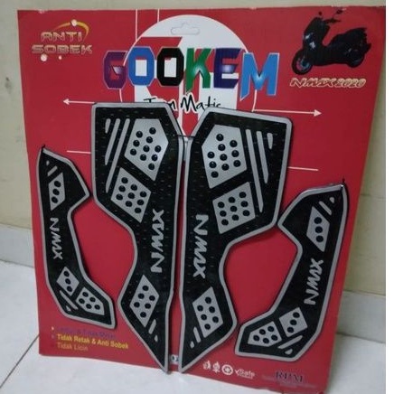 KARPET KARET PIJAKAN KAKI NEW NMAX 2020 2021 variasi nmax 2020 2021