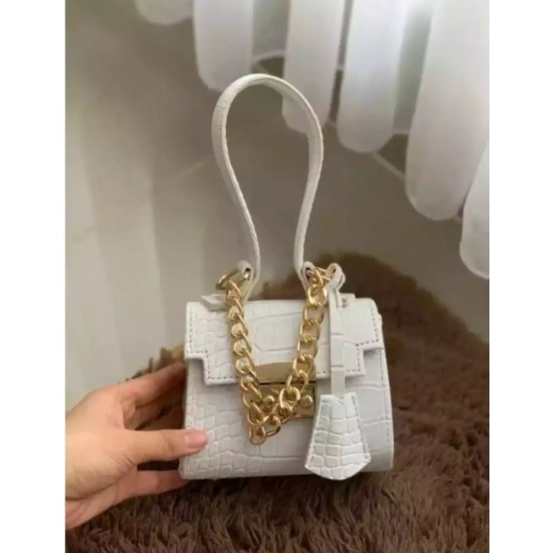 TAS SHOULDER BAG WANITA MILLA - SHOULDERBAG WANITA KEKINIAN - TAS BAHU WANITA - TAS KONDANGAN WANITA TERBARU