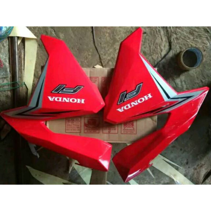 Cover body depan sayap vario 125 2015 2016 2017 - merah