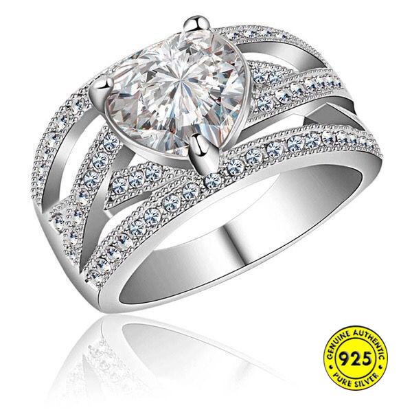 Diamond-Embedded Heart-Shaped S925 Ornament