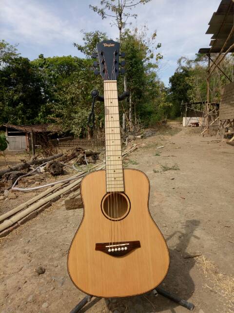 gitar akustik 3/4 dobel run neck utuh