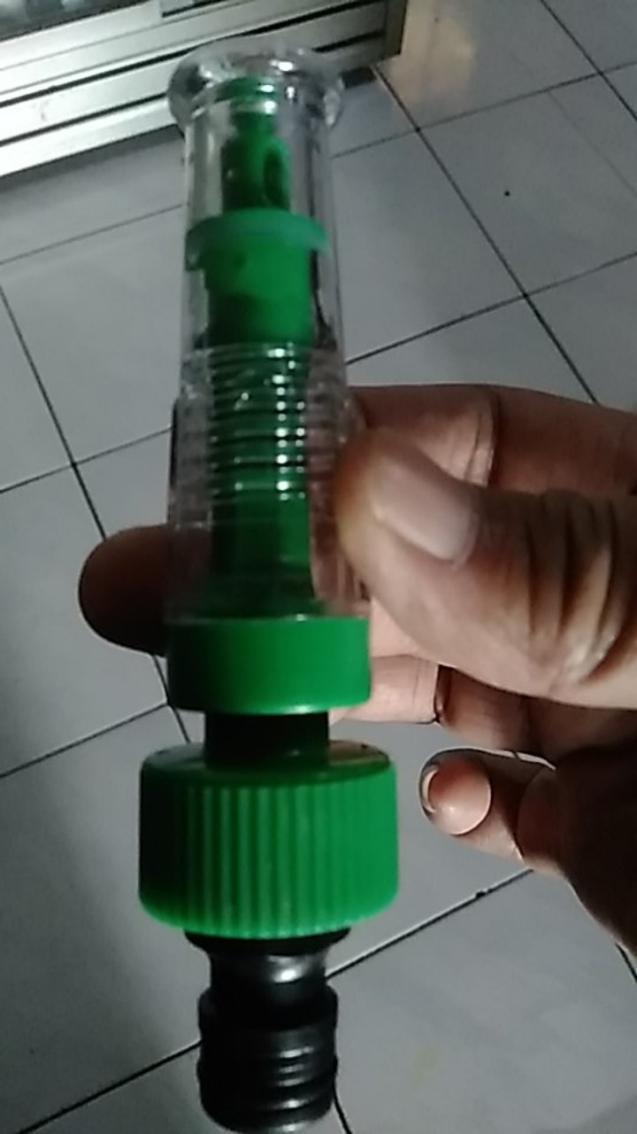 Semprotan Air Pvc Lurus Merk Yu