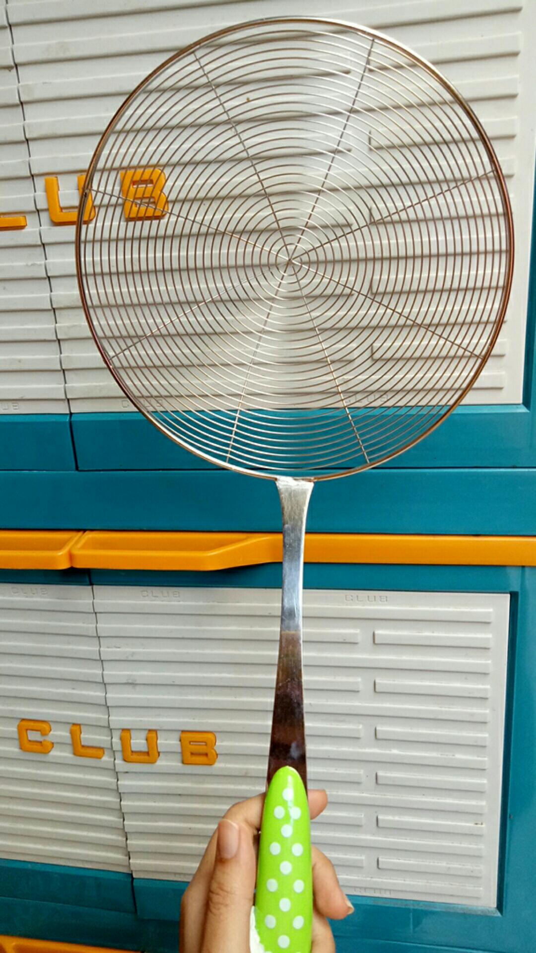 Serok Stainless Pegangan Warna / Jagung 22 Cm