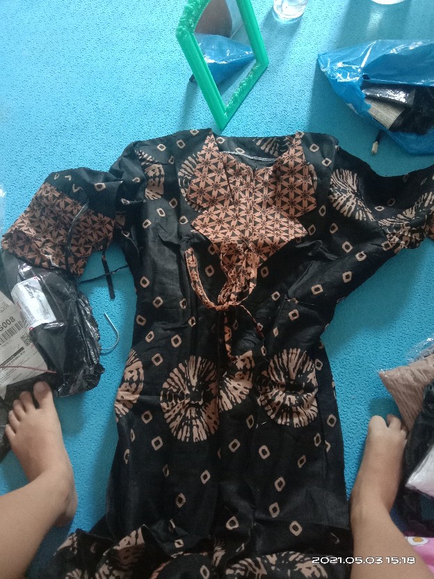 Maura Couple - Sania Ruffle Batik Couple Ori Ndoro Jowi Dnt Garansi Termurah Shopee - Pinguin Gurita