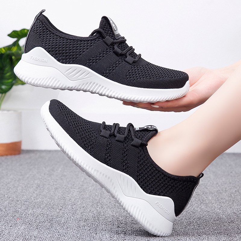 TOPGROSIR  LV0118 Sepatu Sneakers Wanita Import Bahan Kavas Inisial F (no box)