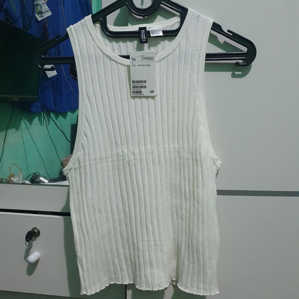 HnM Tanktop Crop Original 100$ White Ribbed