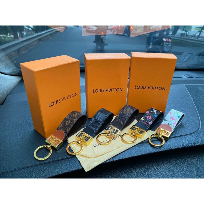 LV DAUPHINE DRAGONNE KEY HOLDER FREE BOX / LV  KEYCHAIN / GANTUNGAN KUNCI LV