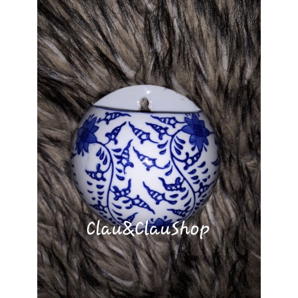 Pot tempel dinding keramik motif batik baru