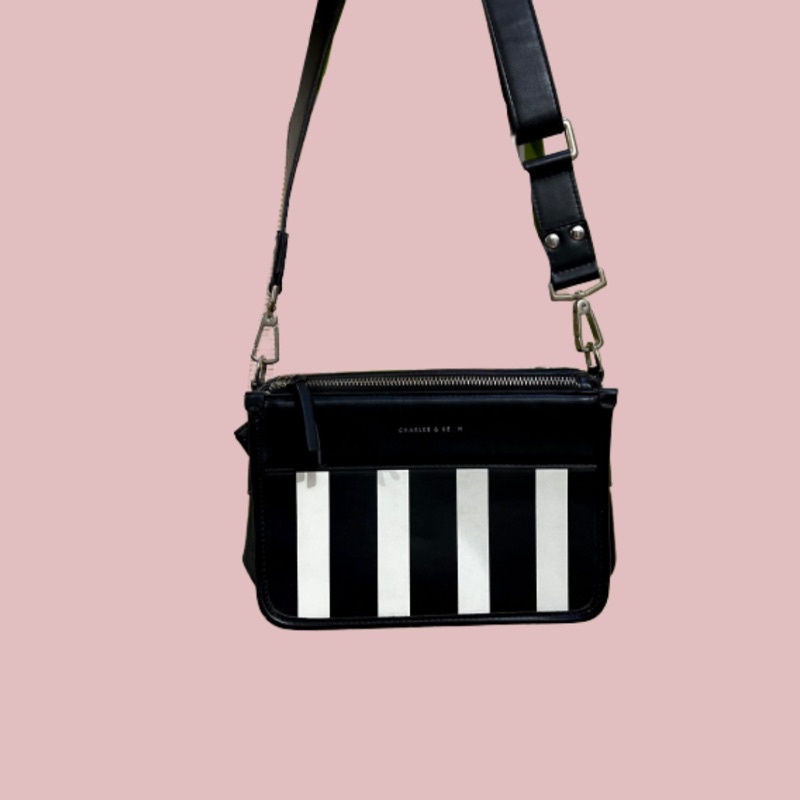 TAS CHARLES N KEITH sling bag (preloved) Black n White stripe