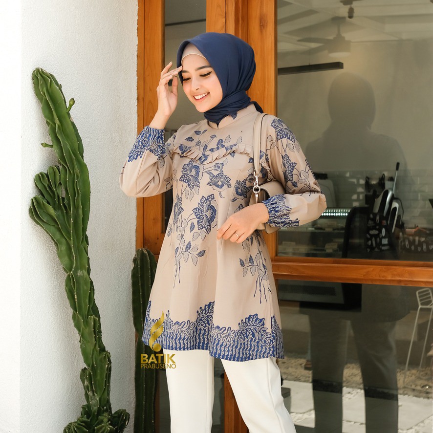MA WAR IKET NAVY PAKAIAN ATASAN BATIK WANITA PRINTING MA WAR IKET NAVY PAKAIAN ATASAN BATIK WANITA PRINTING