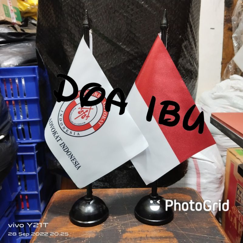 

best seller tiang kayu meja+bendera KAI+INDONESIA